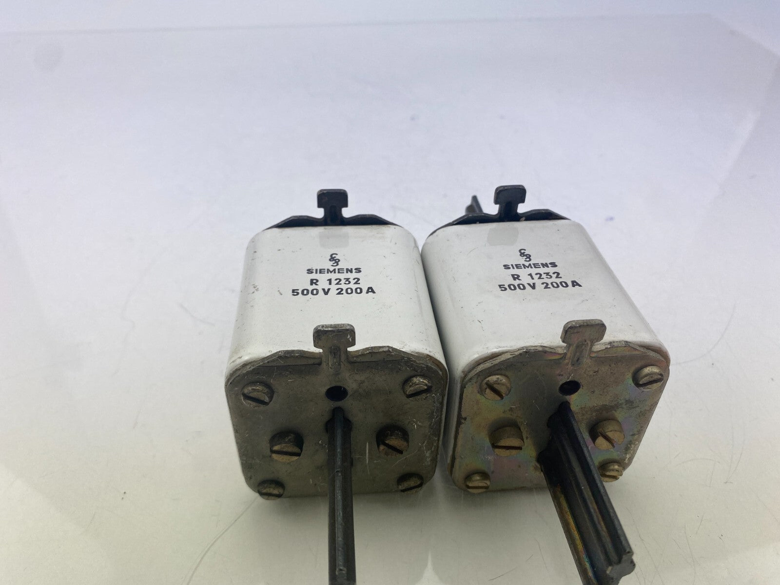 SIEMENS R 1232 500V 200A