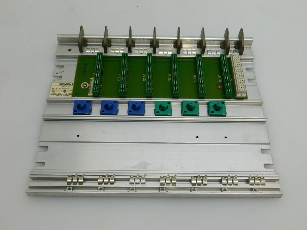 SIEMENS SIMATIC S5 6ES5 701-0LA11 SUBRACK ER0