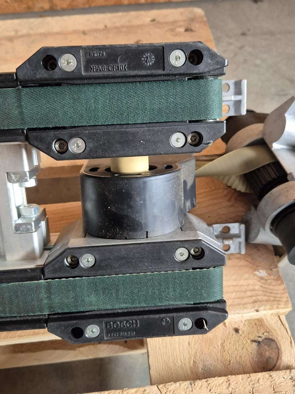 Bosch Bandstrecke Nr. 3842999722  160*1000* 9*400/50*R*N*1