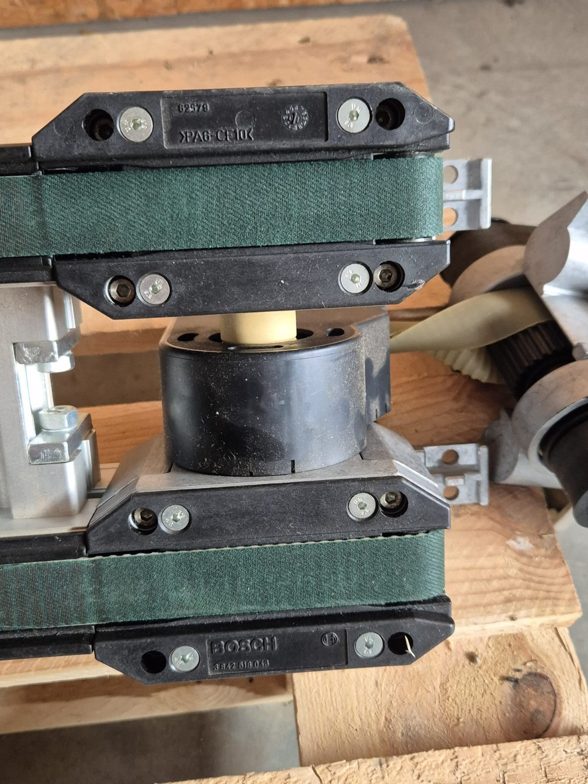 Bosch Bandstrecke Nr. 3842999722  160*1000* 9*400/50*R*N*1