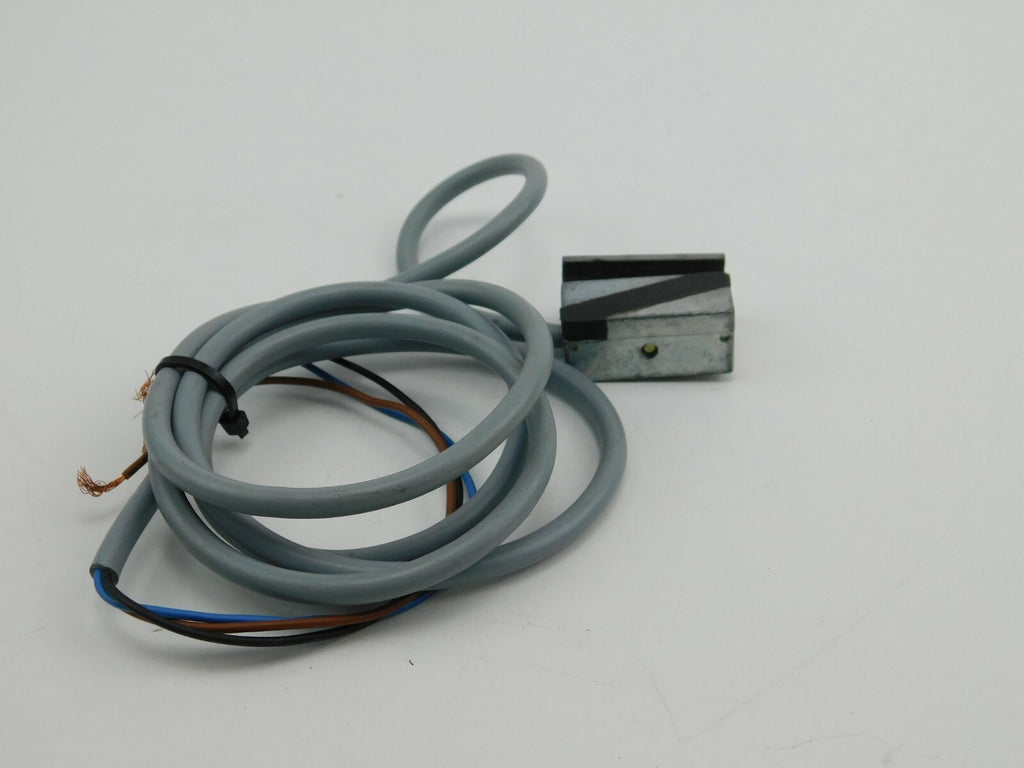 FESTO Näherungsschalter SME-1-LED-24 10418 2A 40W Ca.1.5 Meter ** 2 Stück **