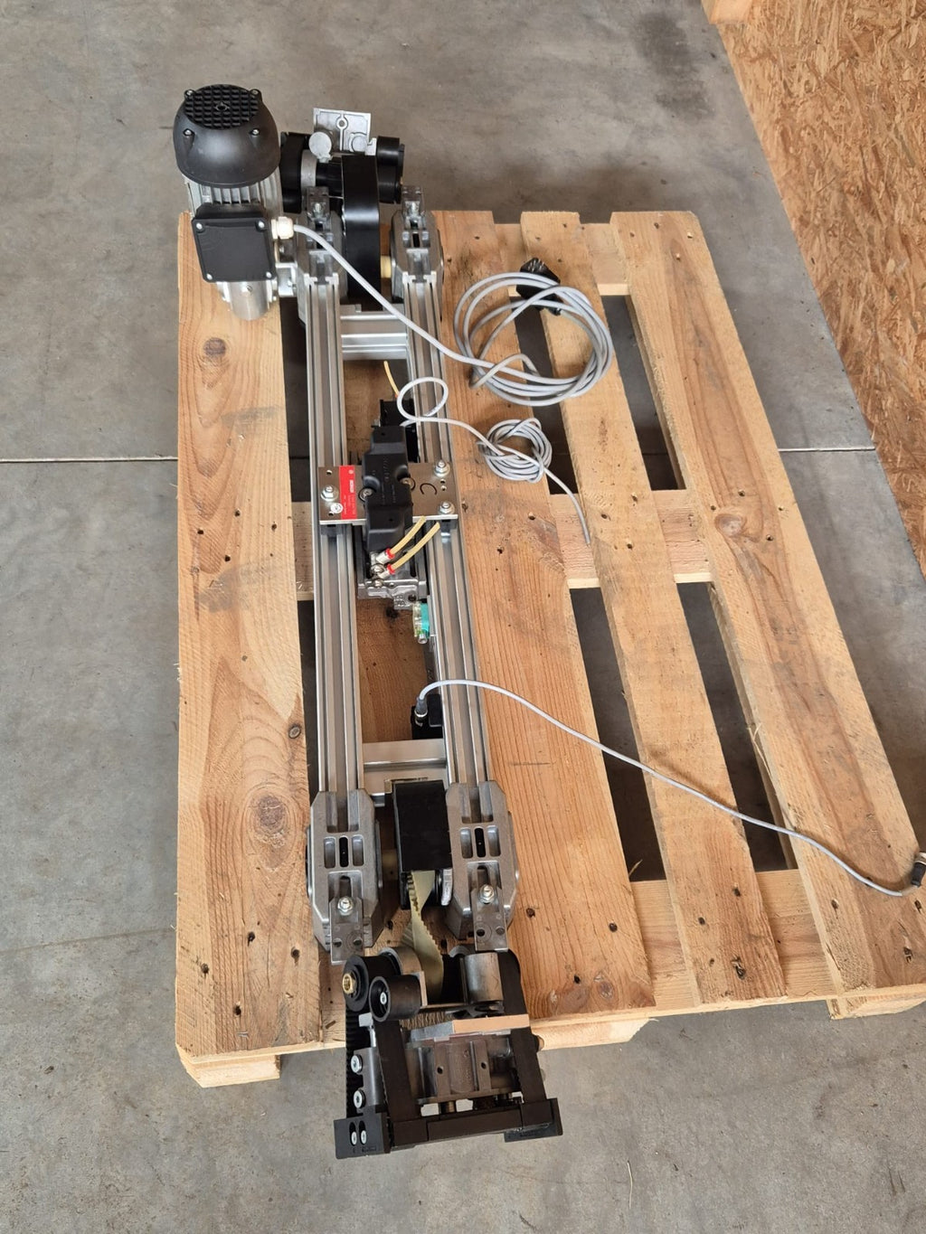Bosch Bandstrecke Nr. 3842999722  160*1000* 9*400/50*R*N*1