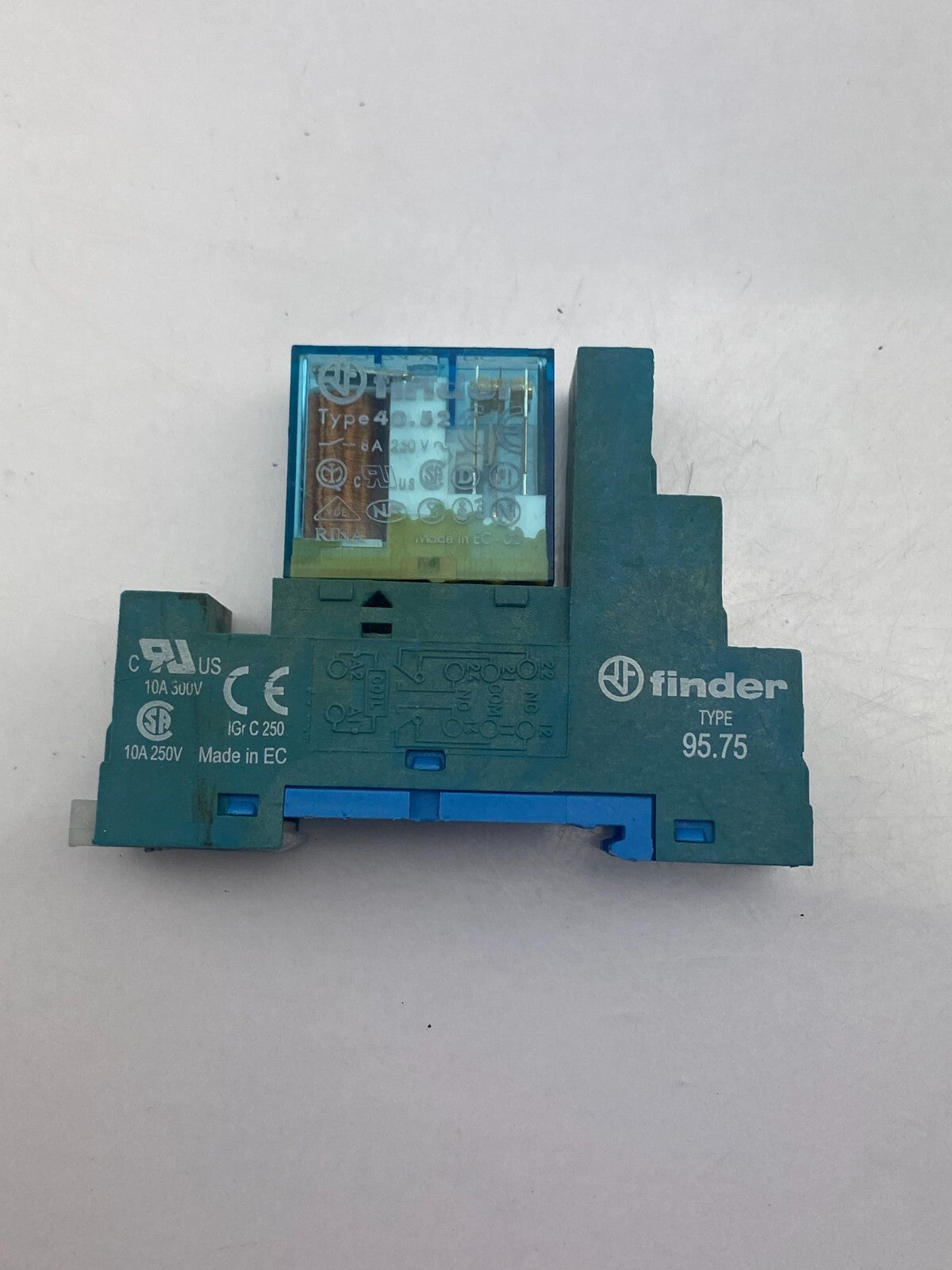 finder TYPE 40.52 8A 250V~ + finder TYPE 95.75