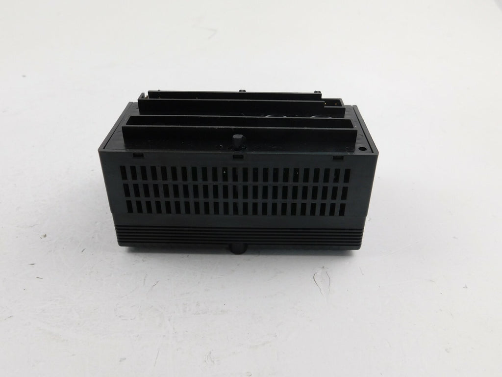 GE Fanuc IC200MDL640F  Input 24 VDC   