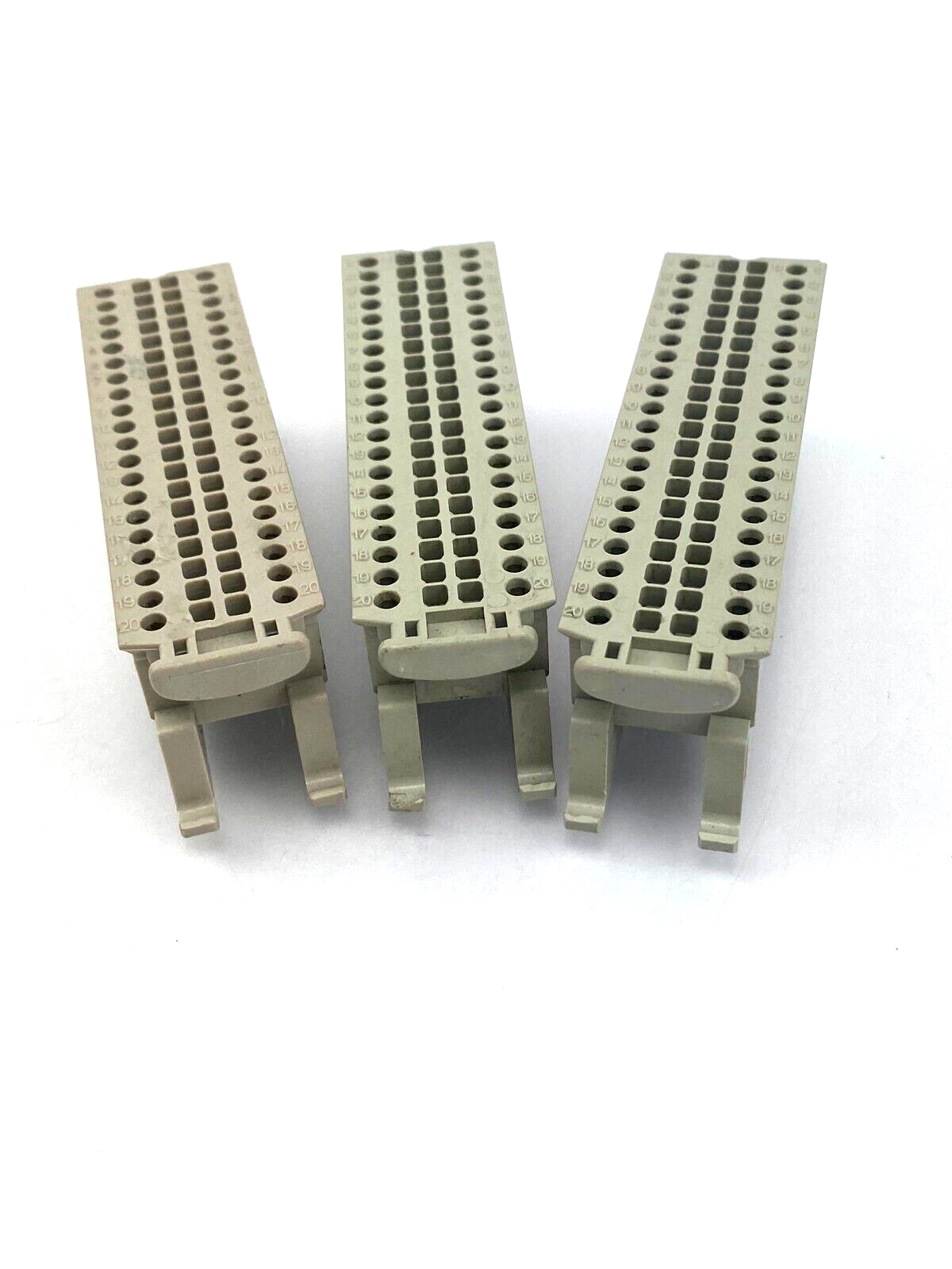 SIEMENS 1 NET 812 0668 PBT GF20 ** 3 Stück **