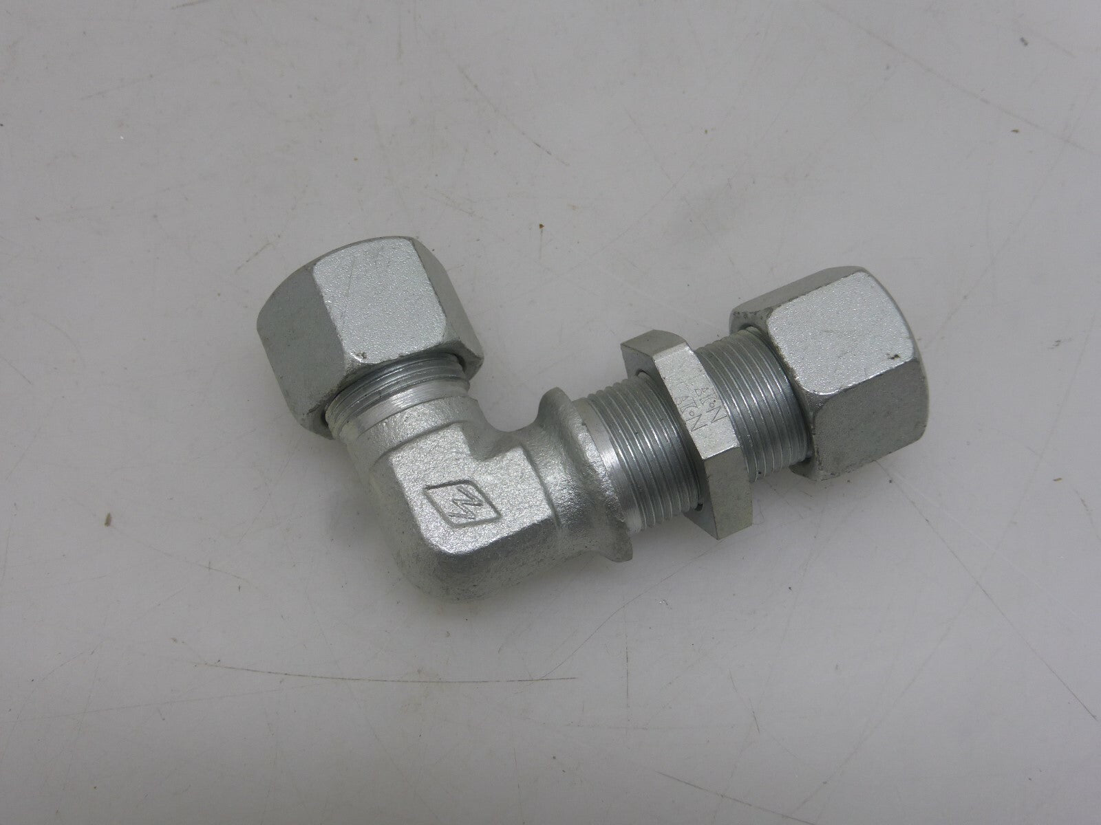 EATON Rohrverschraubungen S16  ** 12 Stück **