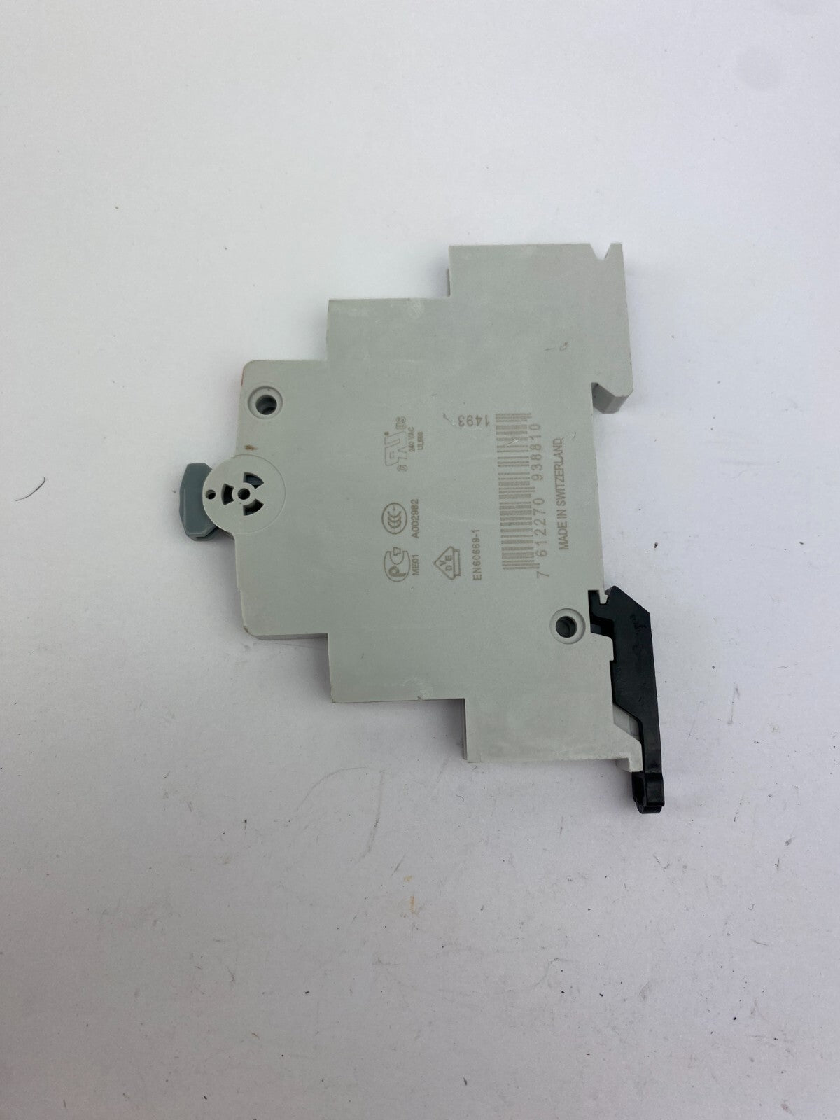 ABB E215-16-11B 16A 250V~**3 Stück**