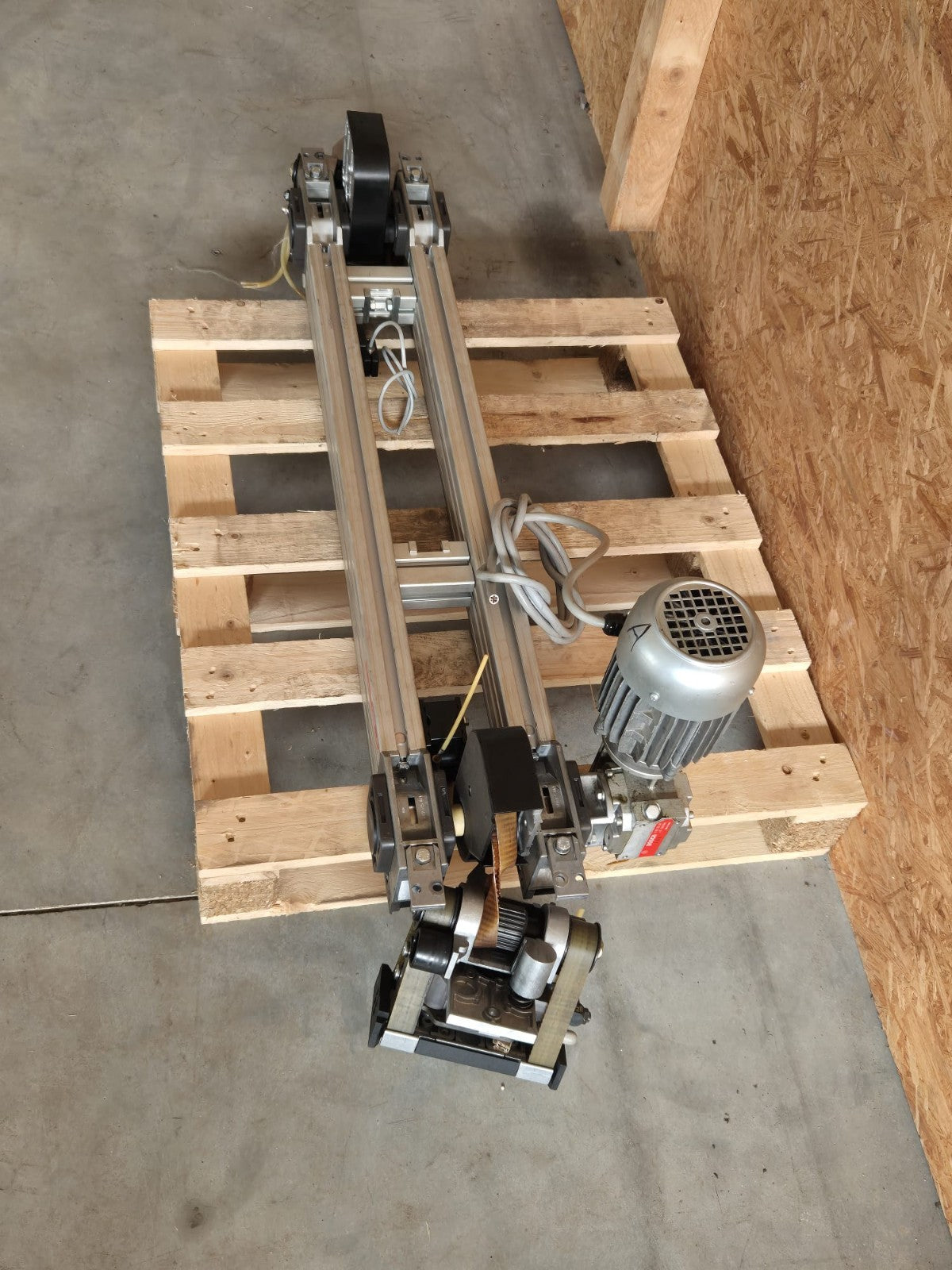 Bosch Nr. 3842999135  160*1000* 9*380/50*S*N