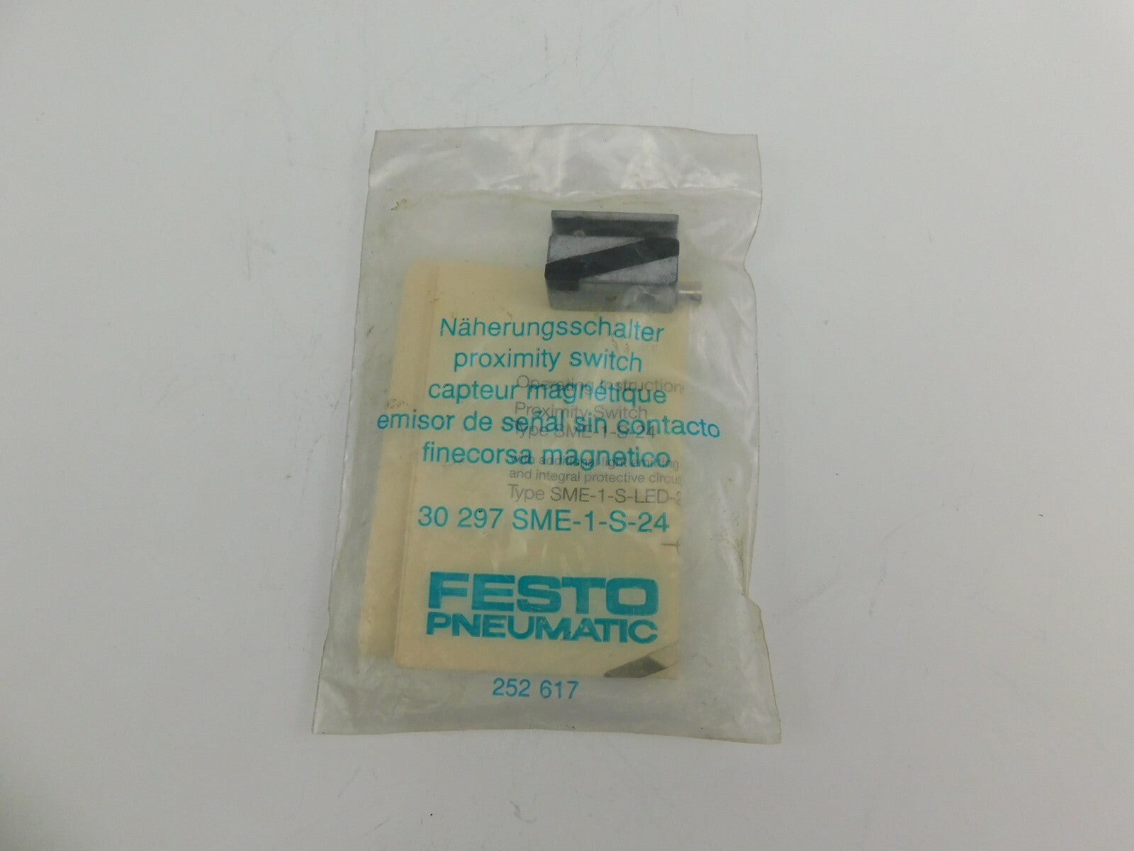 FESTO PNEUMATIC  Naeherungsschalter 30 297 SME-1-S-24