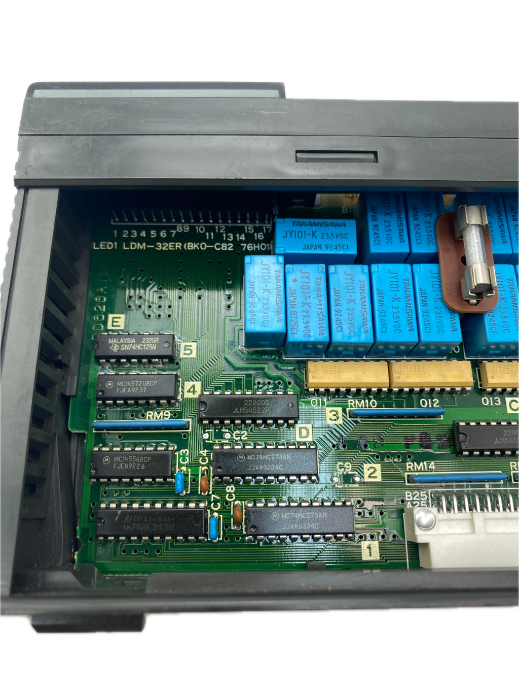 MELSEC PROGRAMMABLE CONTROLLER AY13E RELAY AC240V DC24V 2A 2A