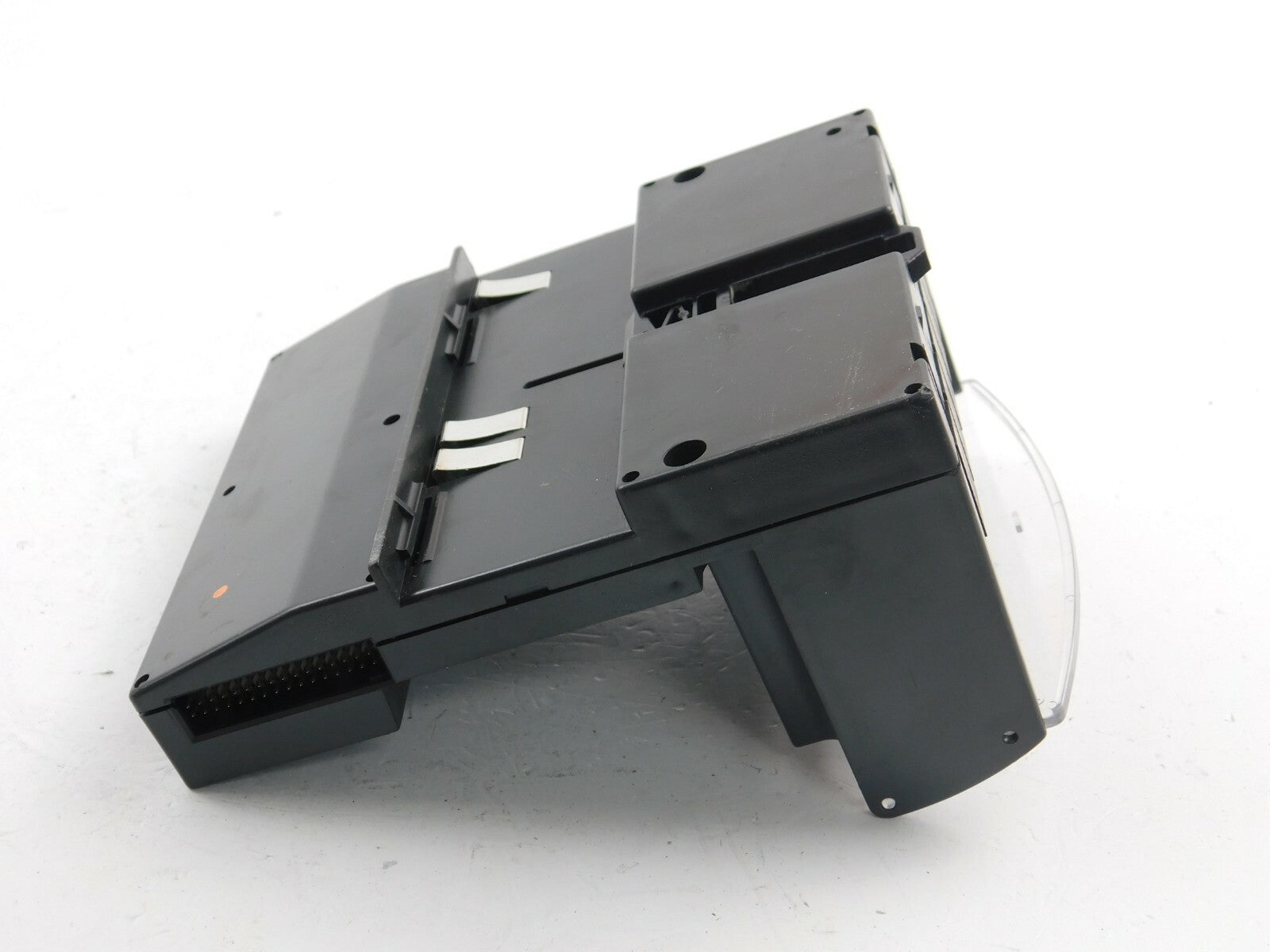 GE Fanuc IC200CHS002K  I/O Carrier Box Style
