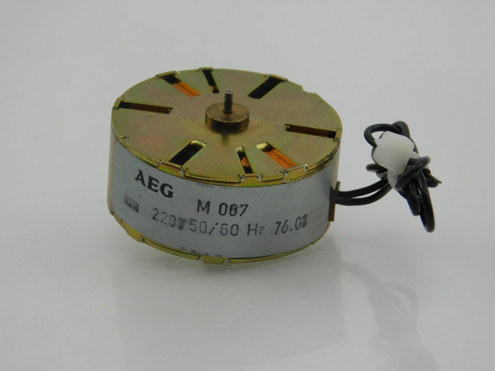 AEG M 007 220V 50/60 Hz 76.03