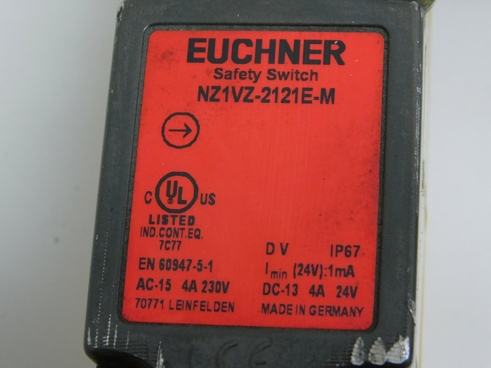 EUCHNER Safety Switch NZ1VZ-2121E-M  RIEGEL NZ_A ca.10 Meter