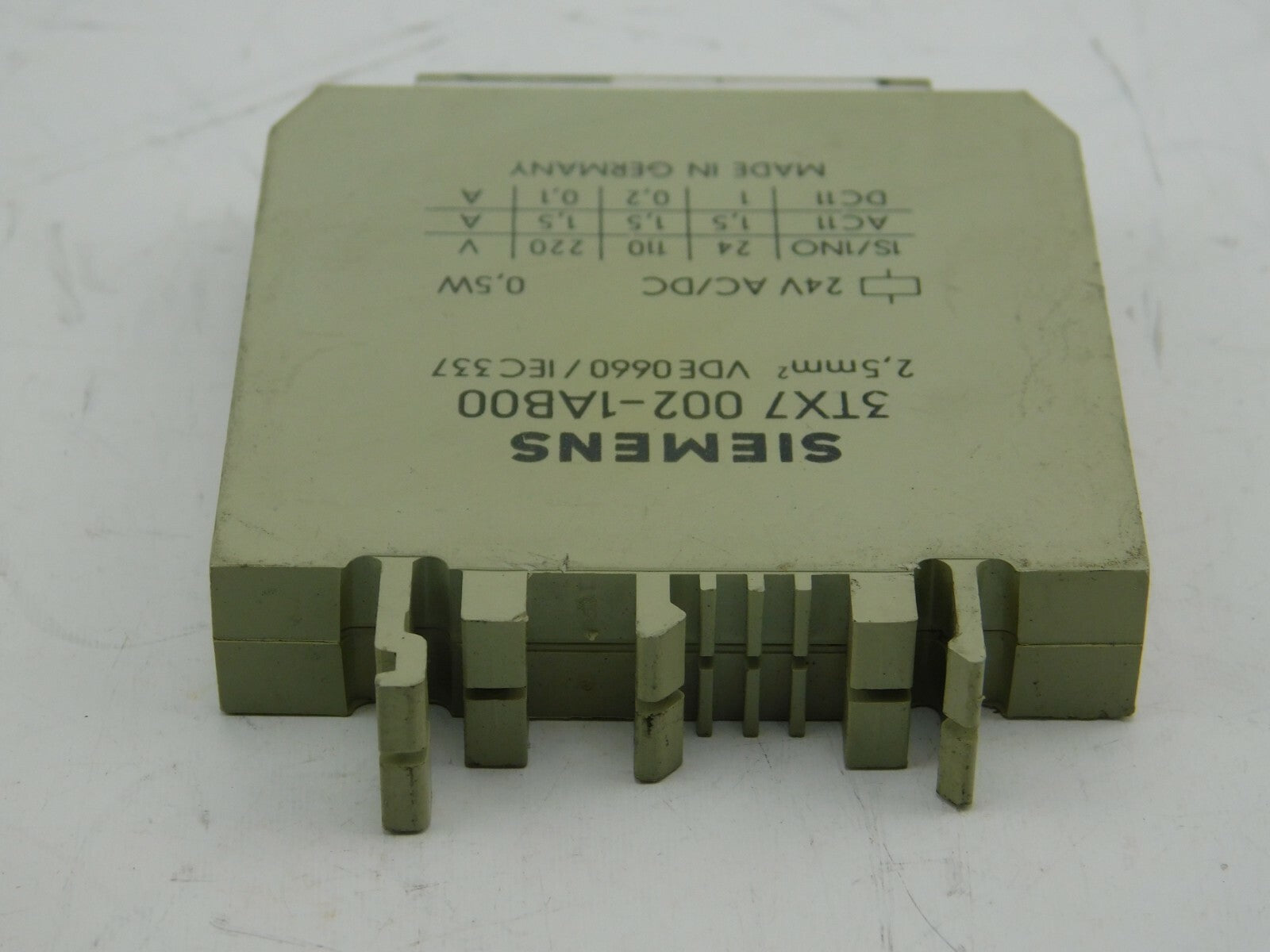 SIEMENS 3TX7 002-1AB00 2,5mm VDE 0660/ IEC 337 24V AC/DC ** 5 Stück **