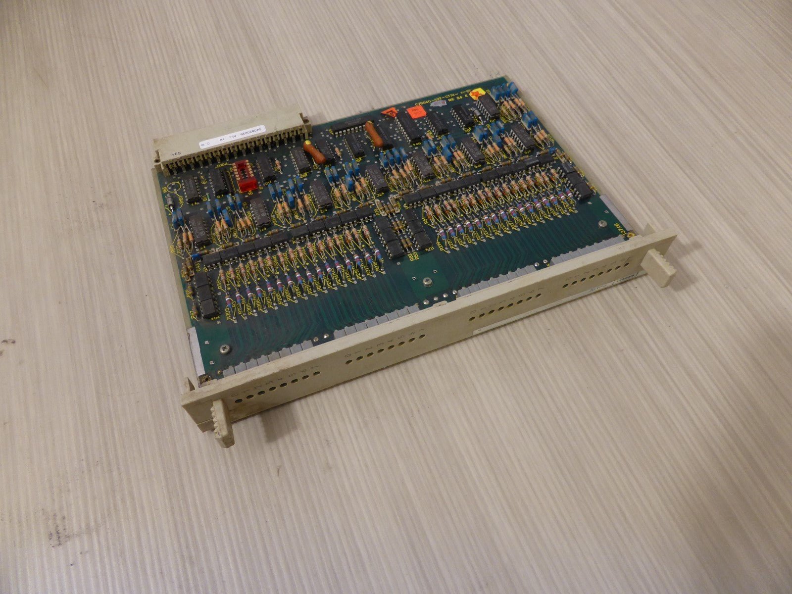 SIEMENS C79040-A0092-C174-07-85  C79040-A92-C174-1-87  