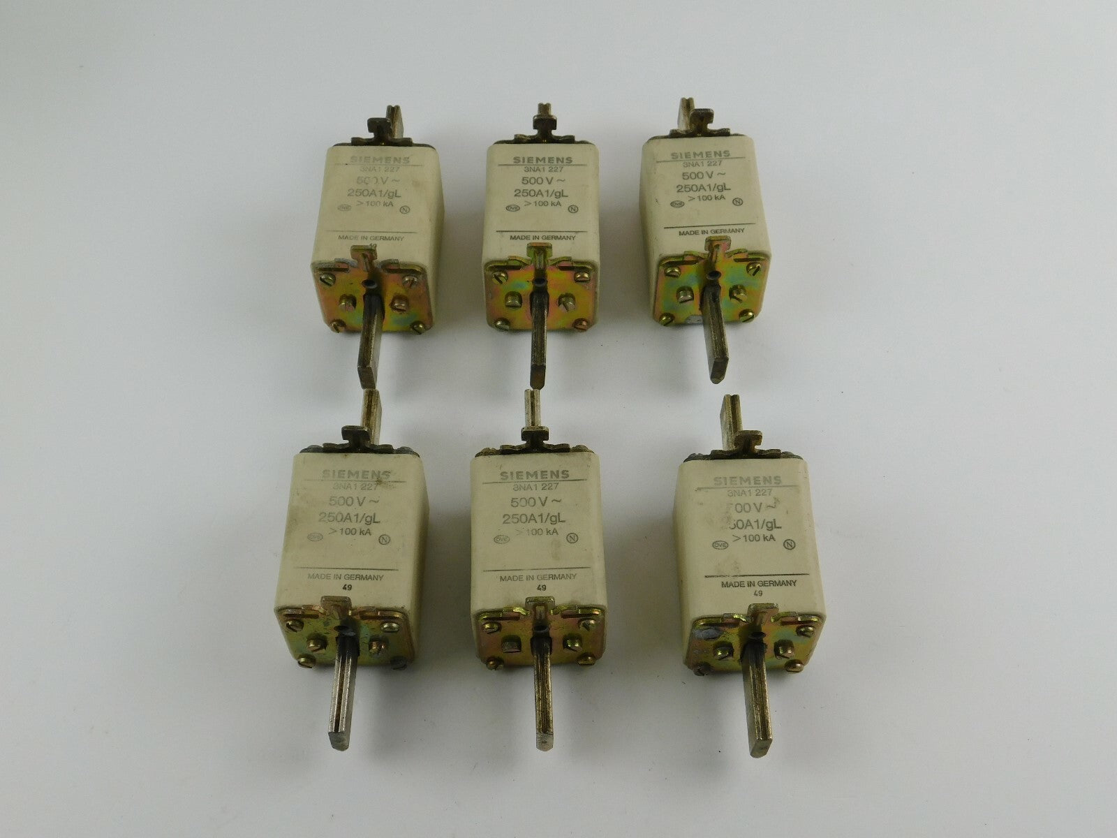 Siemens 3NA 1 227 500V 250A1   ** 6 Stück **