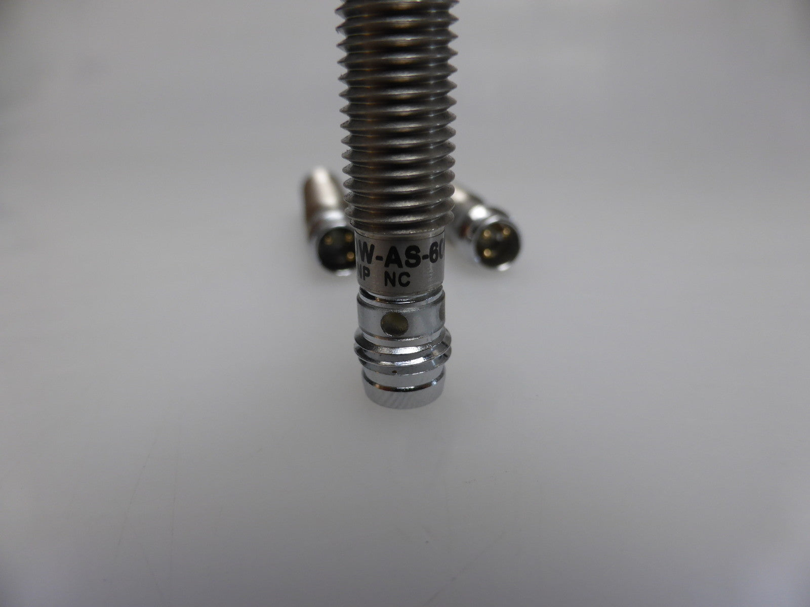 Contrinex DW-AS-604-M8- 001