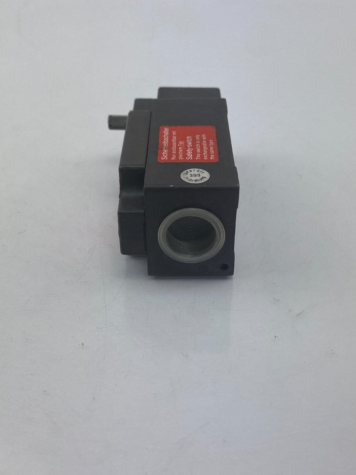 EUCHNER Safety Switch NZ1HS-528 L060