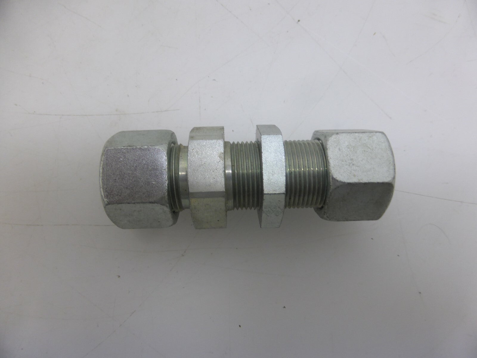 EATON Rohrverschraubungen S16  ** 4 Stück **
