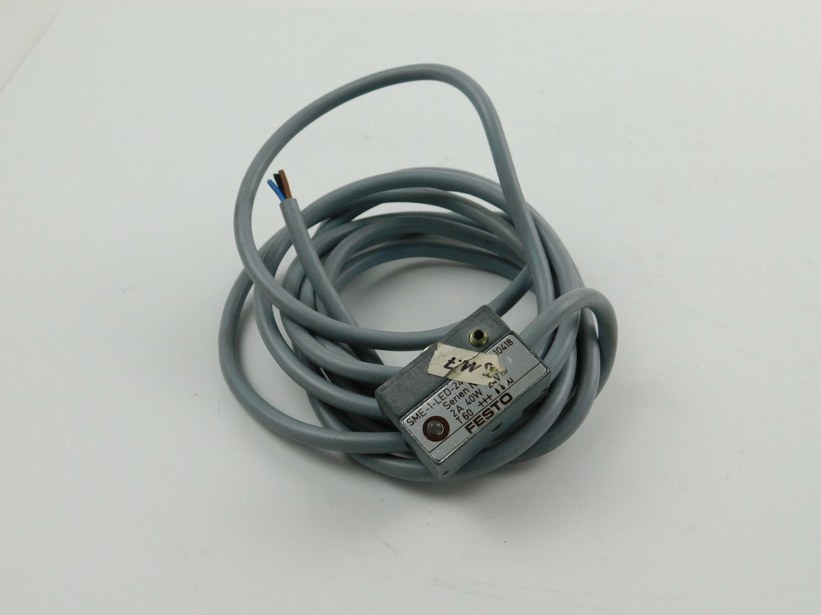 FESTO Näherungsschalter ca. 2 Meter  SME-1-LED-24 2 A 40 W 24 V